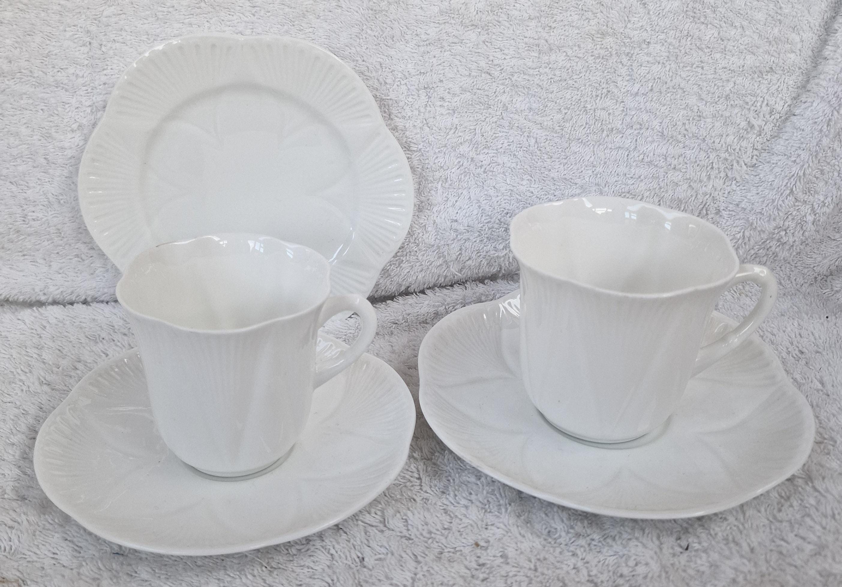 Shelley dainty white - Etsy 日本
