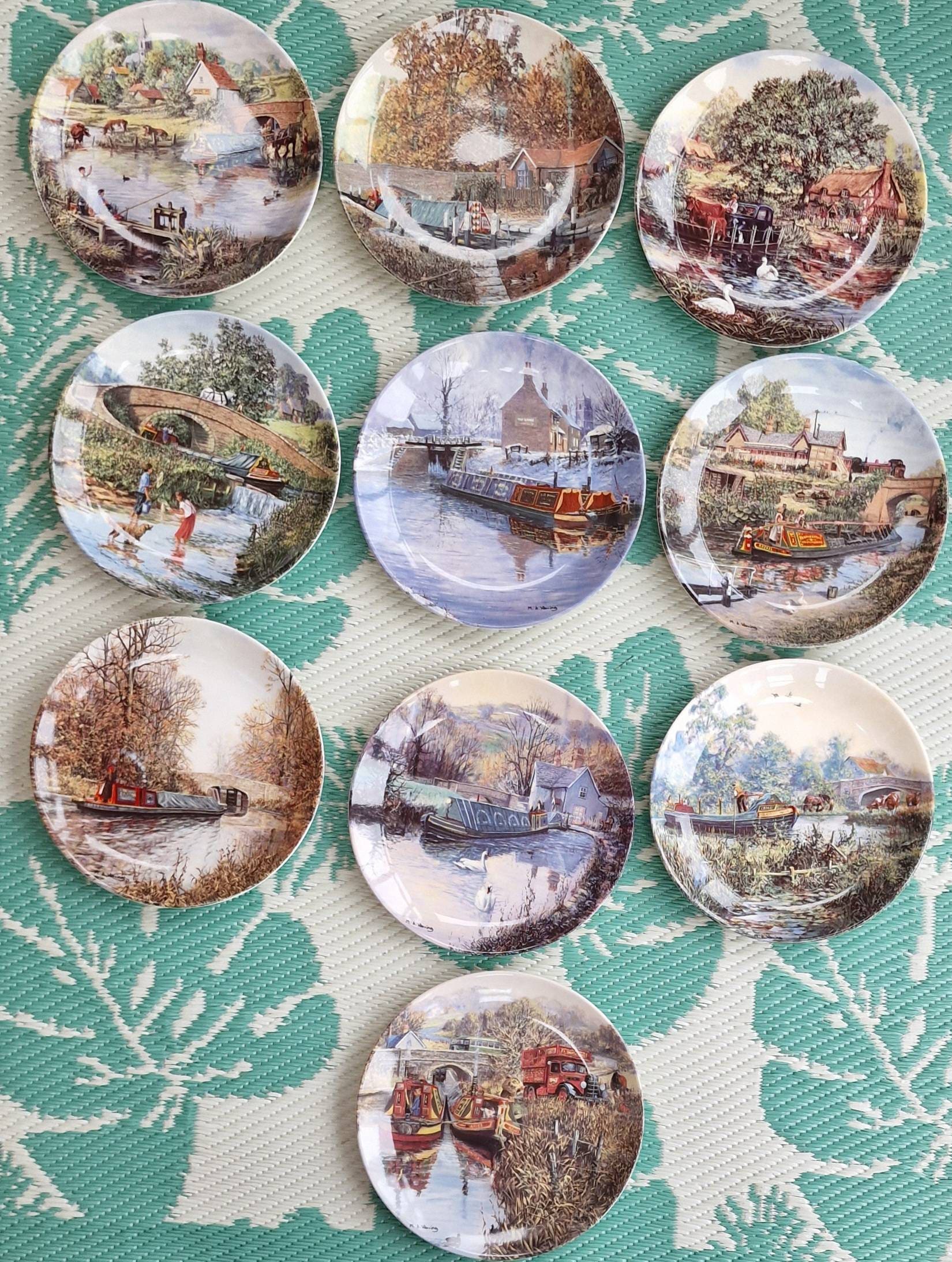 ウェッジウッド 英国製 クラリスクリフ 橋の畔の家 マイタイムセット プレート 楽天市場】ウェッジウッド・英国製 クラリスクリフ 橋の畔の家