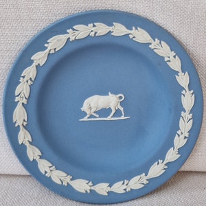 Wedgwood Jasperware  Pin Dish -  Zodiac sign - Taurus