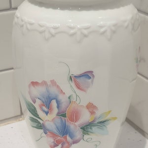 Vintage Aynsley Tall Vase - Little Sweetheart