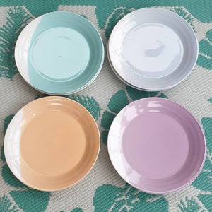 Royal Doulton Bone China Dinner Plates  in 1815 Pattern  -  Four Different Colours Available.