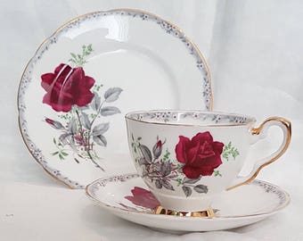 Royal Stafford Cake Plate, Roses to Remember, Red Rose