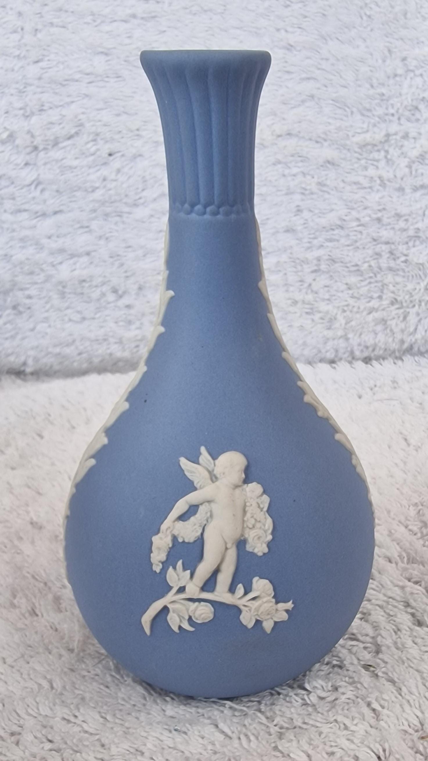 ヴィンテージ ウェッジウッド ジャスパーウェア 花瓶 - 4種類 - Etsy 日本