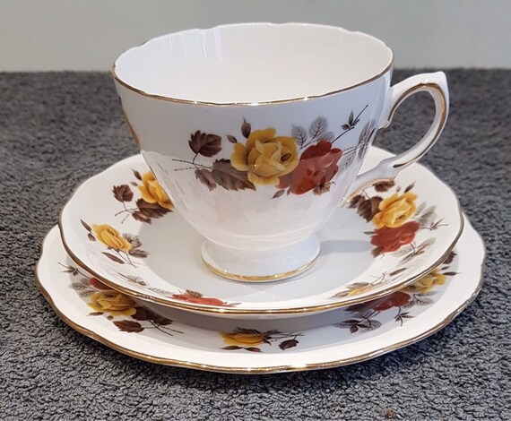 Late Victorian William Hudson /& Son Imari bone china trio