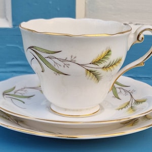 Royal Standard Bone China Trio - Symfonie