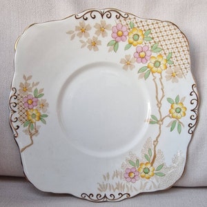 Wellington Best Bone China Art Deco Cake Plate - Flowers on Trellis