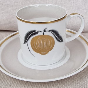 Susie Cooper (Pre Wedgwood) Bone China Kaffeetasse, Dose und Untertasse - Pomme D'or Muster