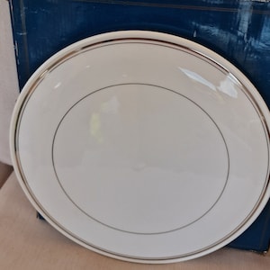 Royal Worcester Bone China Gateau platter - Silver Jubilee Boxed