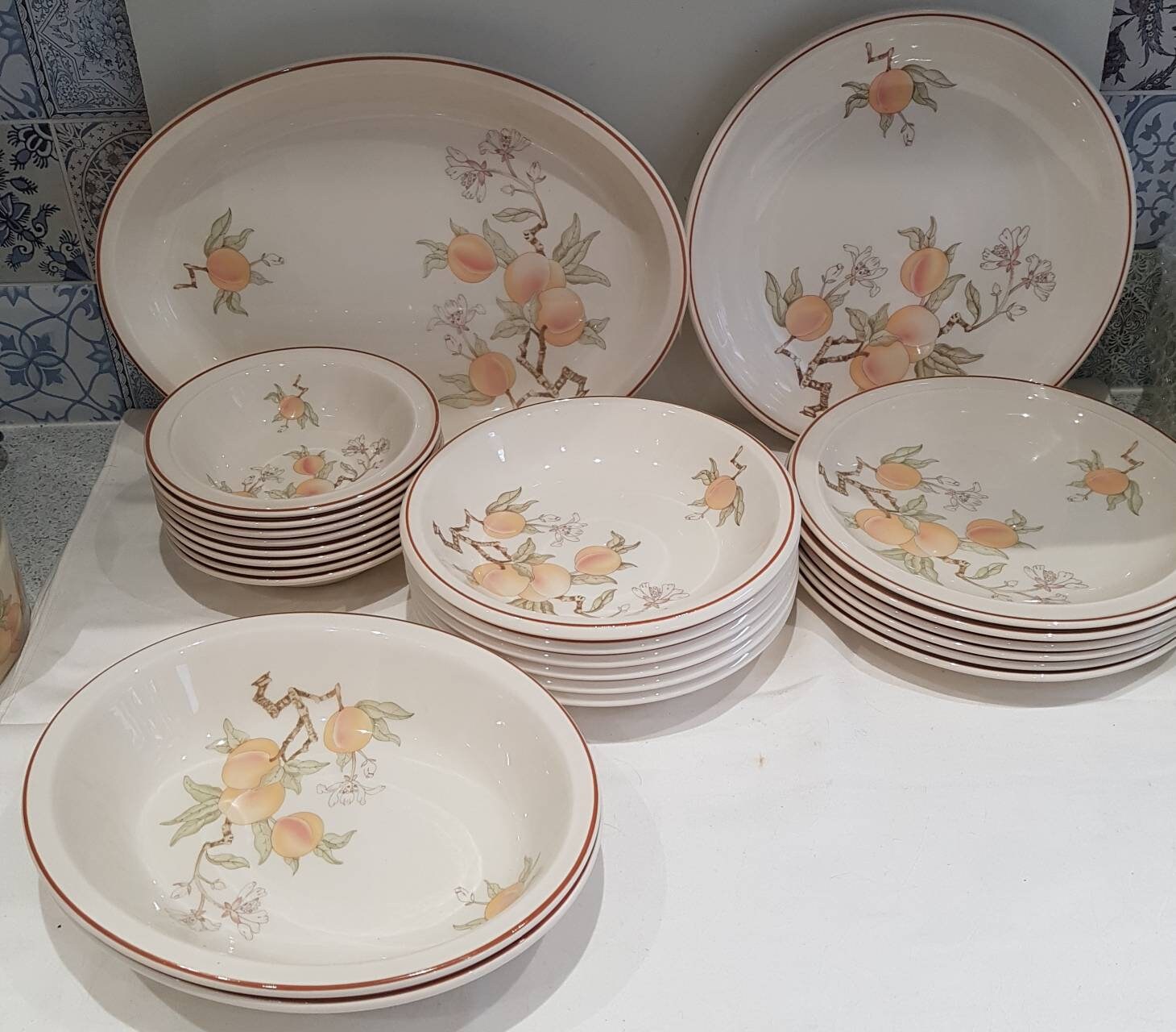 Home & Living Dining & Serving Quince Wedgwood Oven to Table Plates and Bowls