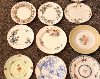 Selezione di 6 piatti o piattini da tè inglesi in bone china