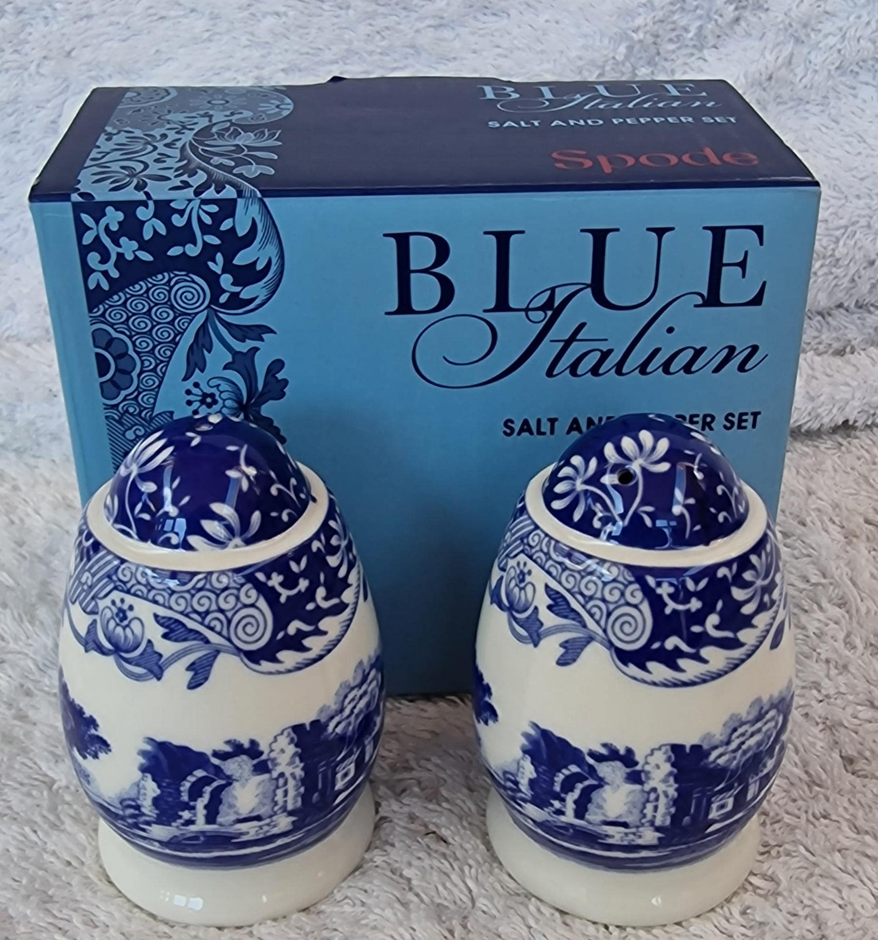 スポード ブルーイタリアンチャイナ：ボーンチャイナの皿、大皿