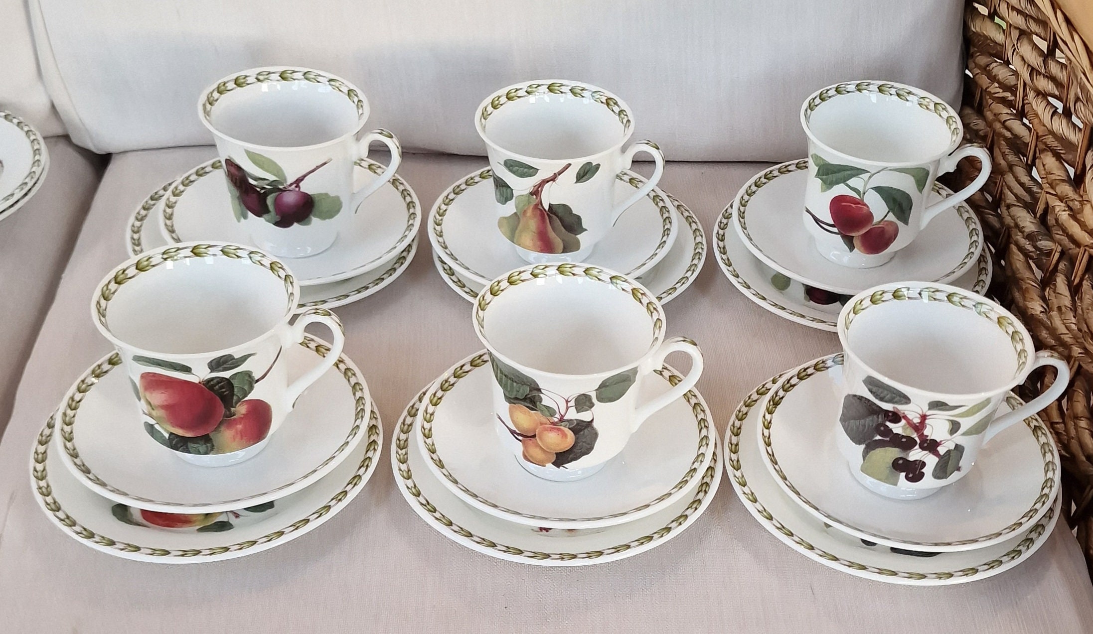 Queens china - Etsy 日本