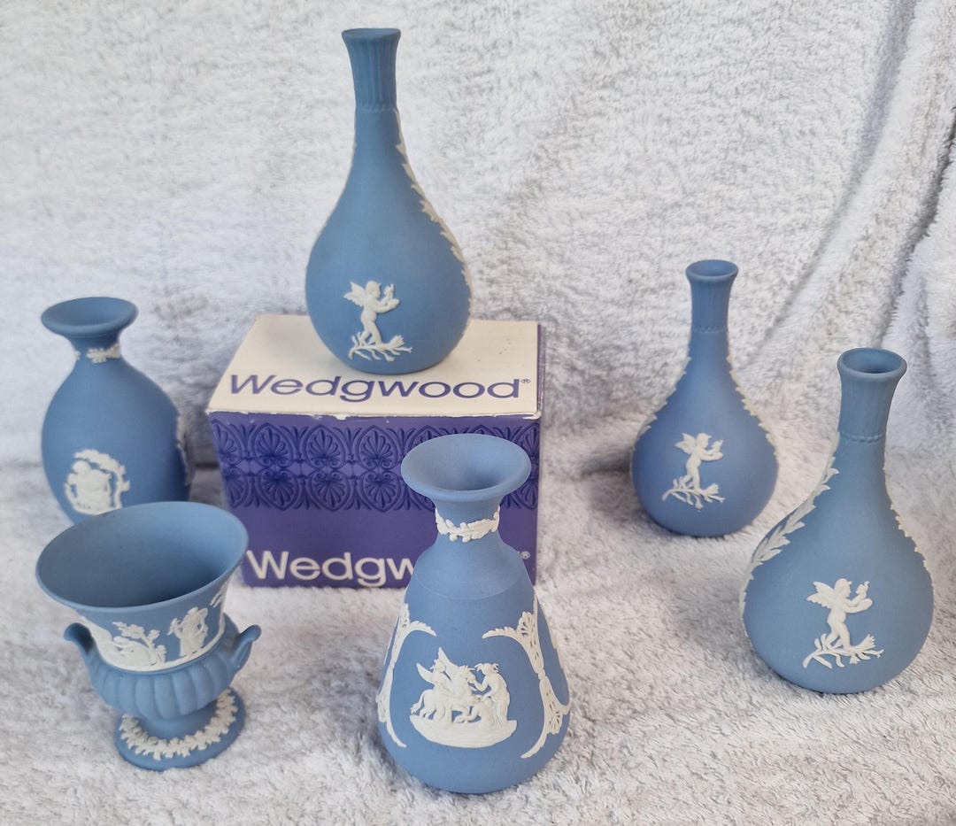 ウェッジウッド  ジャスパー　ビンテージ花瓶 il_1080xN.6975015278_fi91.jpg