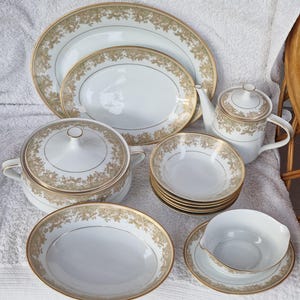 Noritake Bone China - Tee- und Abendessen-Artikel - Luzerne 6880 Muster - Wählen Sie aus dem Dropdown-Menü.