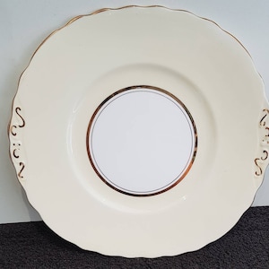 Colclough Bone China Cake Plate  -  Harlequin -  Pastel Yellow