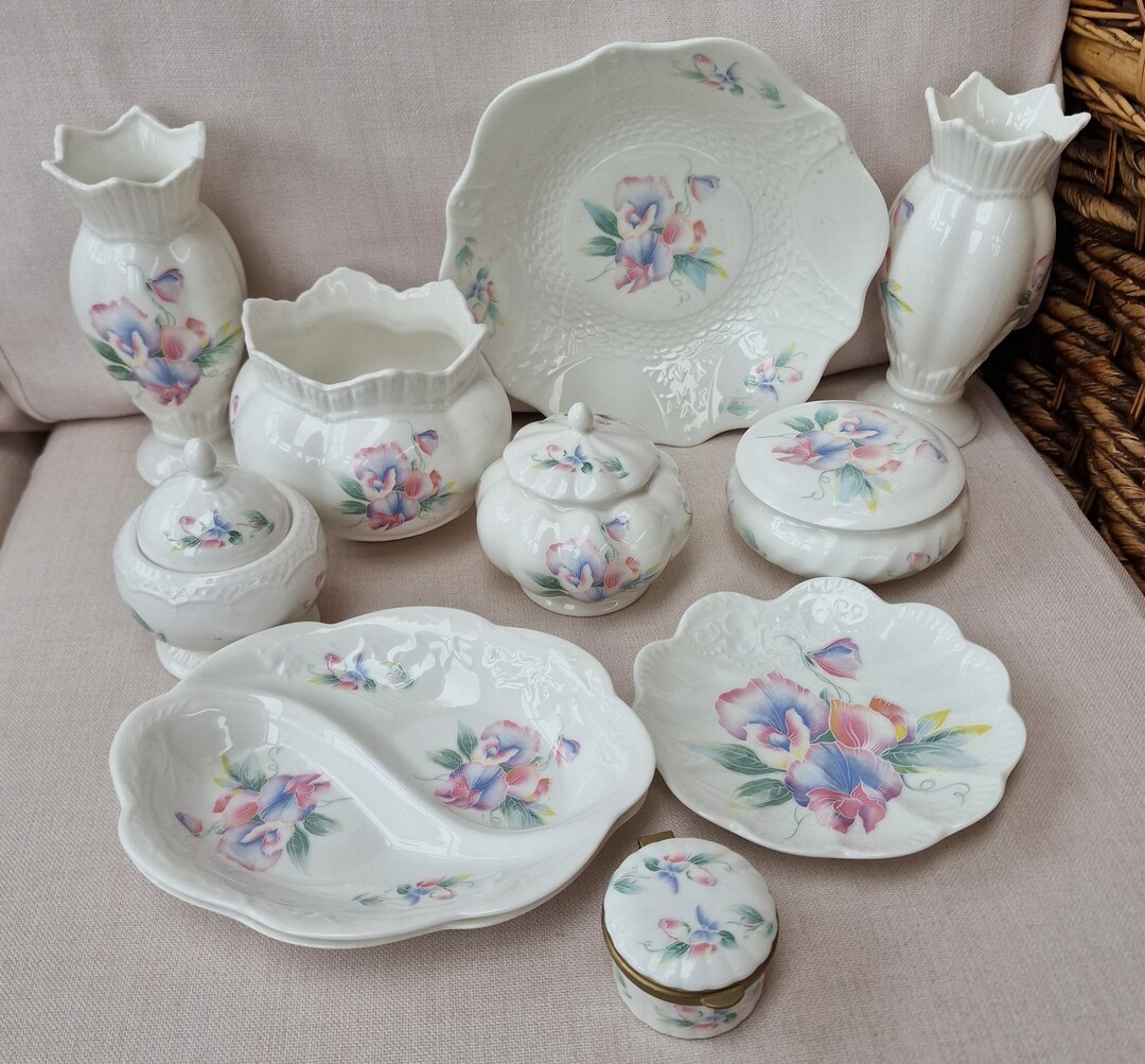 Vintage Aynsley Collection of Medium to Small Items - Little Sweetheart ...