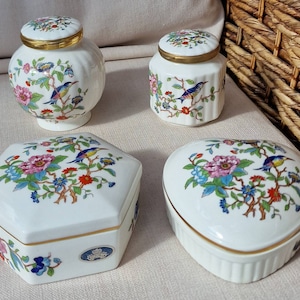 Aynsley Pembroke pattern  -  Lidded Items