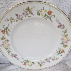 Wedgwood Bone China Dinner Plate in Mirabelle pattern.