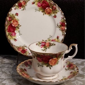 Royal Albert Trio in Classic Old Country Roses Pattern.