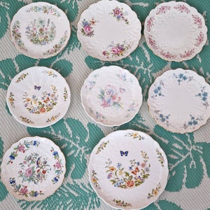 Aynsley Bone China Kuchen, Mittagessen oder Salatteller - Krokusform, wählen Sie aus dem Dropdown-Menü.