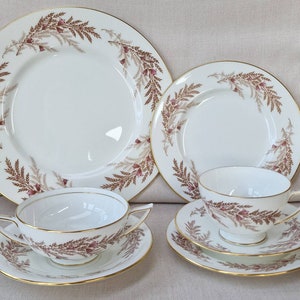 Minton Bone China Part handbemalt, Abendessen und Tee-Artikel - Bedford-Muster