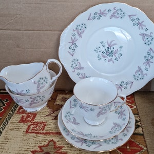 Colclough Bone China Teezubehör - rosa Blumenmuster. - Wählen Sie aus dem Dropdown-Menü
