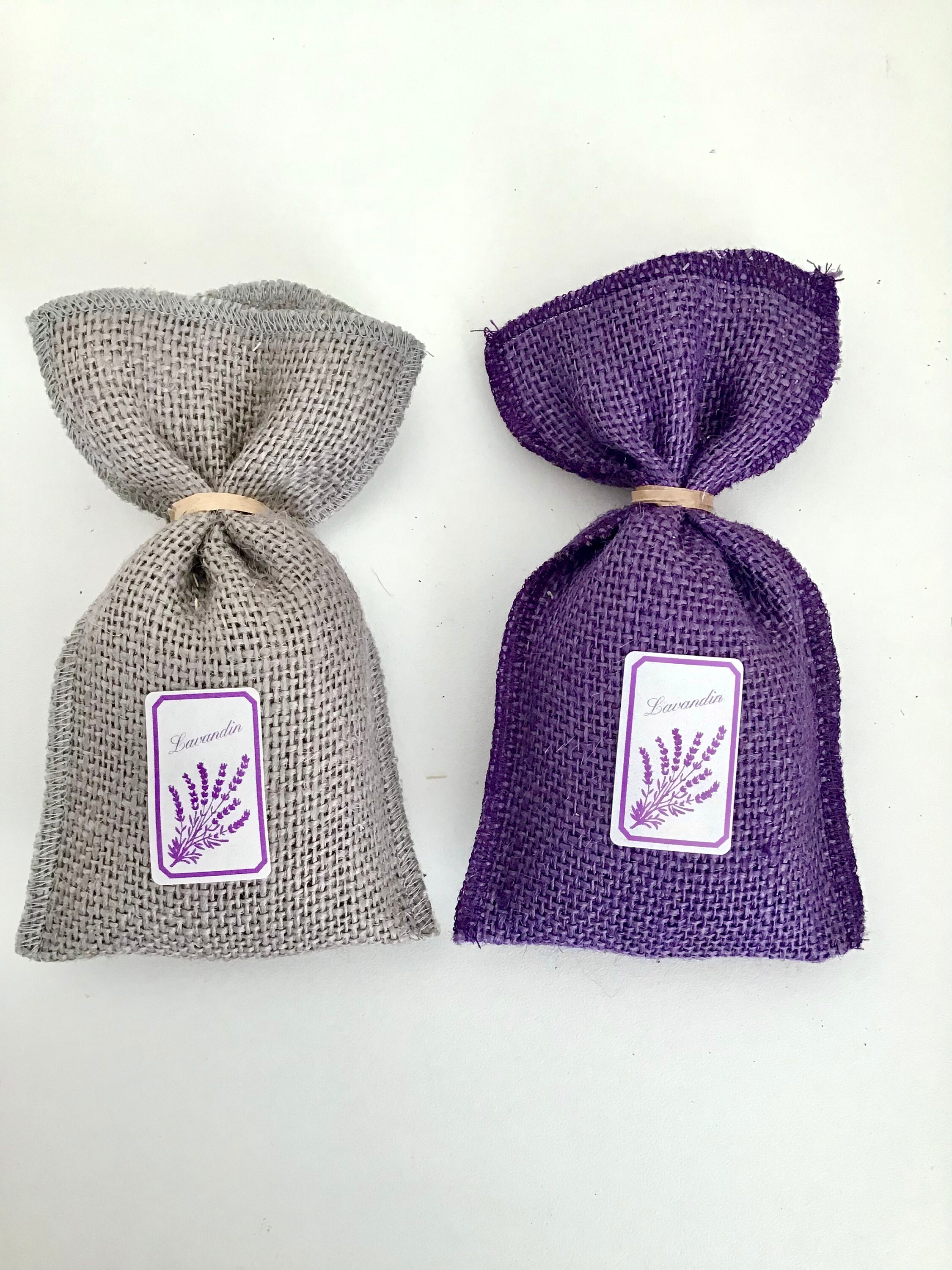Joli Lot de Sachets Lavande en Toile Jute Garnis Pure Lavande, Senteur Parfume et Assainit, Faits Ma