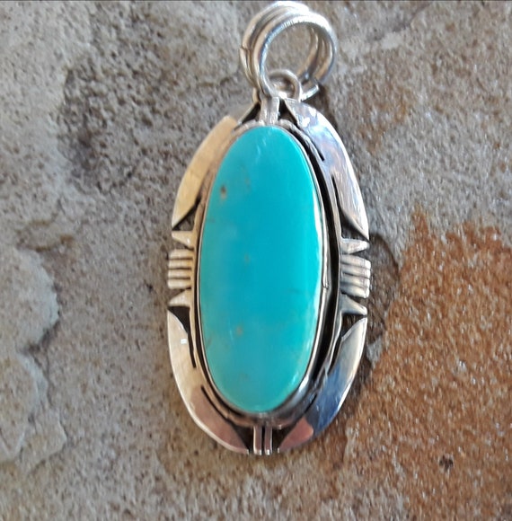 Robins Egg blue Turquoise Vintage pendant made by… - image 1
