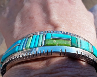 David Tune, Exceptional Quality Gem grade Sleeping Beauty Turquoise and Gaspeite cuff bracelet, Inlay, Sterling silver
