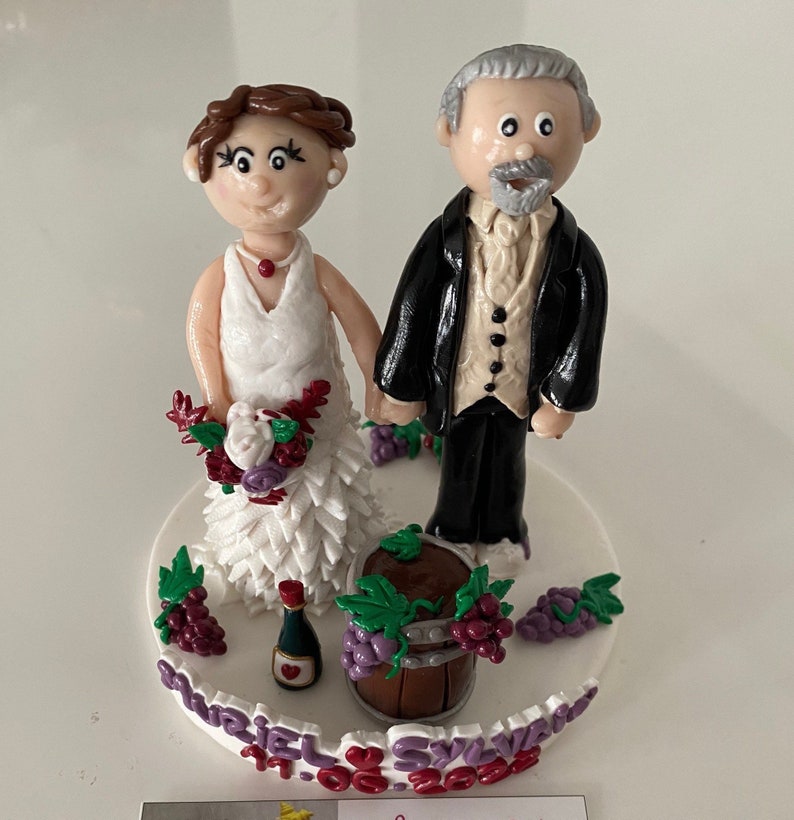 Bride and groom figurines for cake/mounted cake in fimo to order only image 2