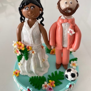 Bride and groom figurines for cake/mounted cake in fimo to order only image 4