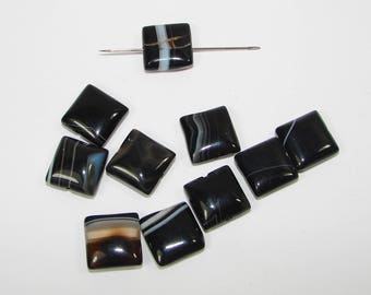 Set of 10 striped black agate square beads of 12.00 mm in diameter. (9791026)
