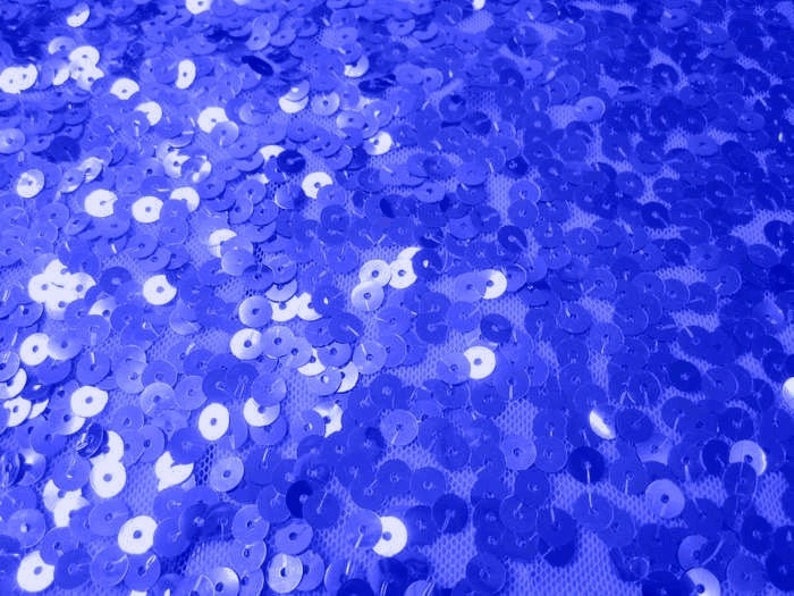 tissus bleu en sequins brillant et extensible en voile lycra image 1