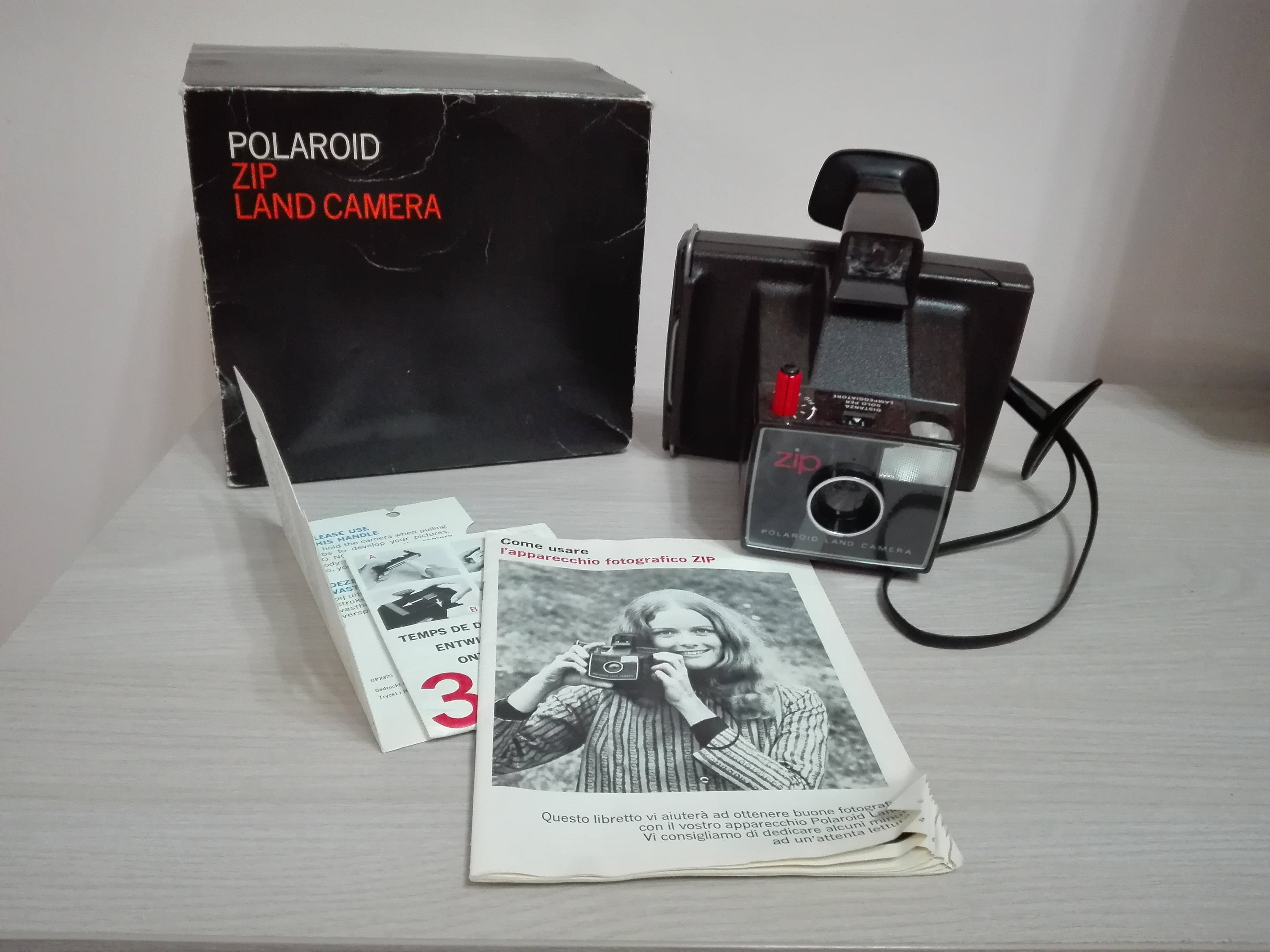 Macchina Fotografica Istantanea Polaroid 600 + Scatola - AUC5705