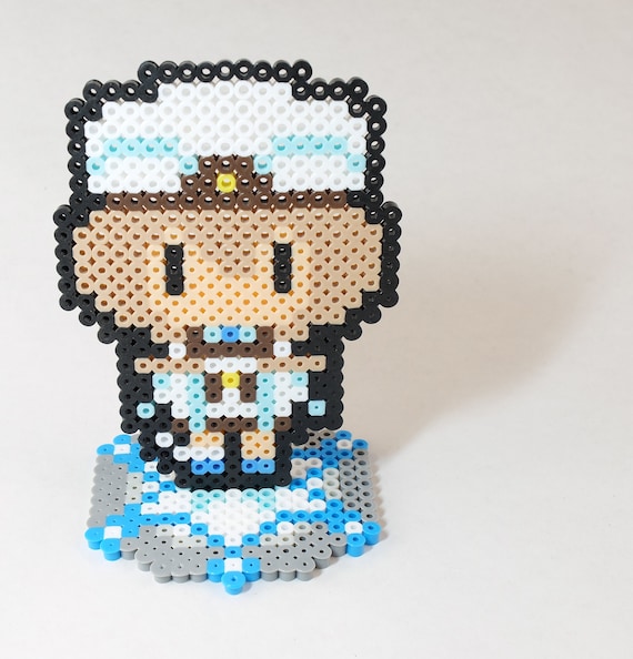 Blanc Pixel Bead Art with Stand