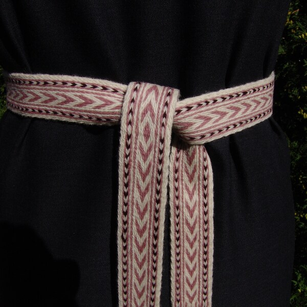 Tablet weaving, Tablet woven BELT