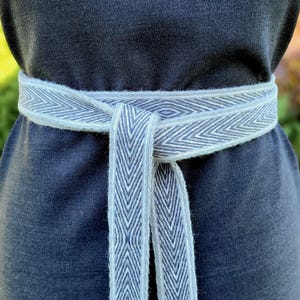 Gray Tablet Woven Belt, Medieval Accessory, Brettchen Weben, Historical Waistband, Early Medieval Dress, Handwoven, Handmade Grey Belt.