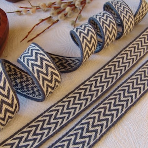 Width ~3,5 cm. Tablet woven belt/ trim, band, tablet weaving, weave belt, pure wool, handmade, 100% wool.