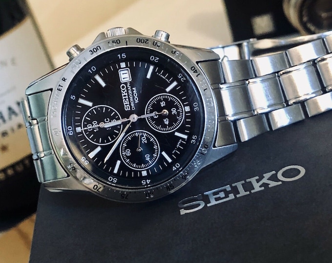 seiko 39mm watch