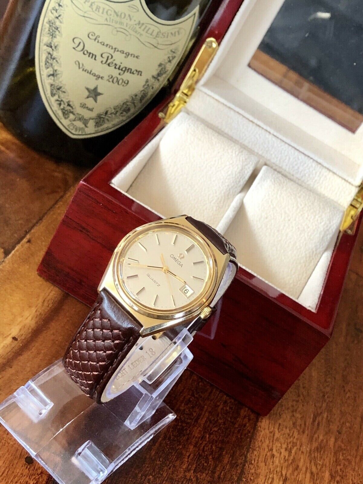 OMEGA Classic Date Vintage 1970s Mens Dial Quartz Gold ...