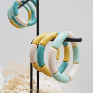 Bracelet jonc bicolore MAELLE / grosses perles tubes en résine acrylique incurvées image 2