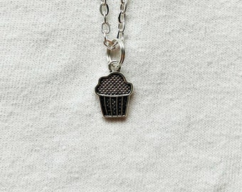 Naszyjnik i wisior Cupcake Silver | emo goth Halloween wilk gotycki tort słodki