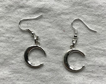 Half Crescent Moon silver earrings | emo goth cool fashion rock tattoo
