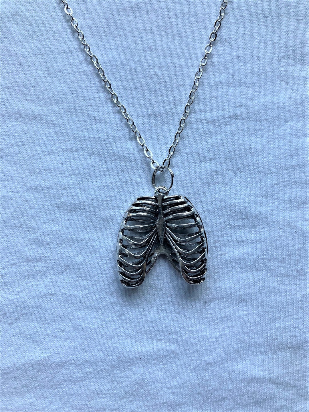 Anatomische Brustkorb Silber Halskette | emo goth cool fashion rock Tattoo kantig - Etsy.de