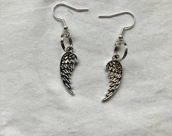Angel Wing Silver Aretes / emo goth cool fashion rock tattoo edgy