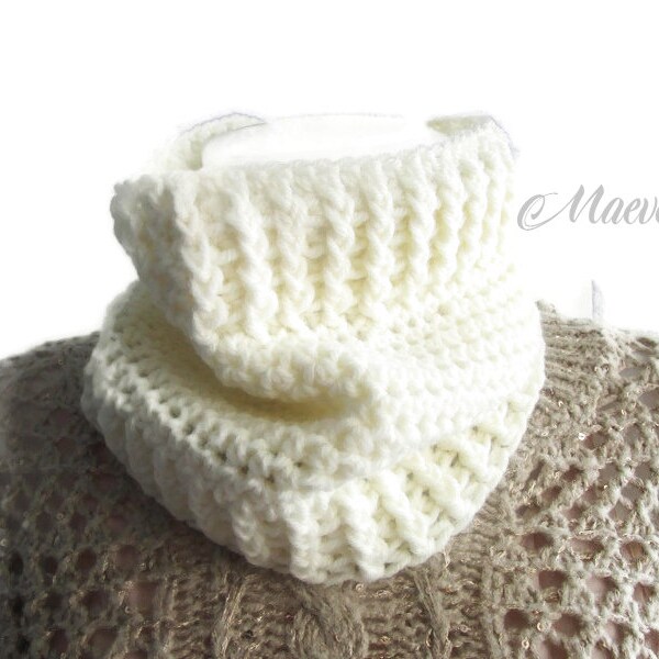 Snood femme au crochet