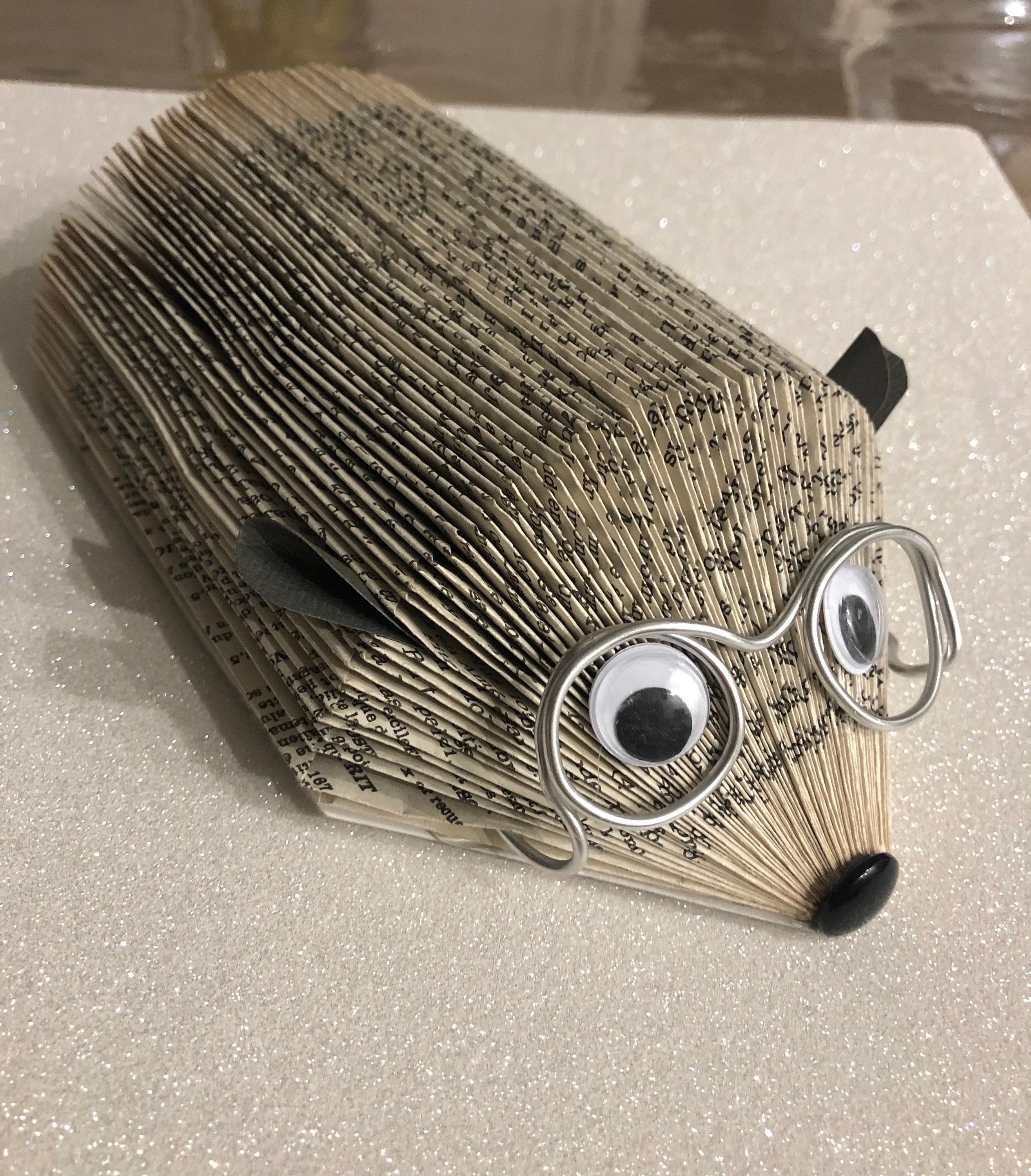 Hérisson Porte-Courrier/Porte-Cartes Décoratif - Pipouette à Lunettes