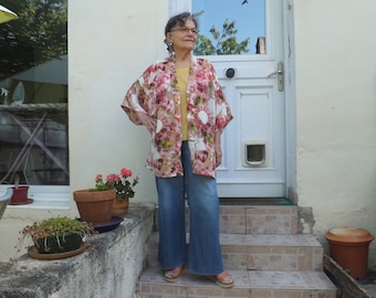 Kimono en javanaise imprimé tie and dye rose et vert avec ceinture ou pas