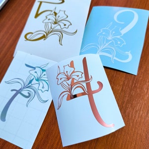 Tabel nummer vinyl sticker sticker, bruiloft tabel nummer sticker, gepersonaliseerde bruiloft sticker, bloemen nummers stickers, bloem nummer sticker