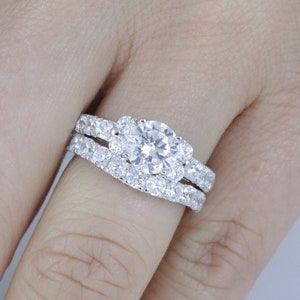 925 Sterling Silver Diamond Simulant CZ Engagement Ring Wedding Band Bridal Wedding Rings Set For Half Sizes Women Size 2.5-15 SR2216